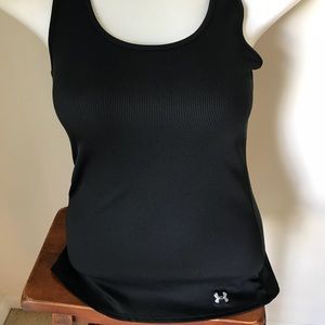 Under Armour ribbed heat gear tank.